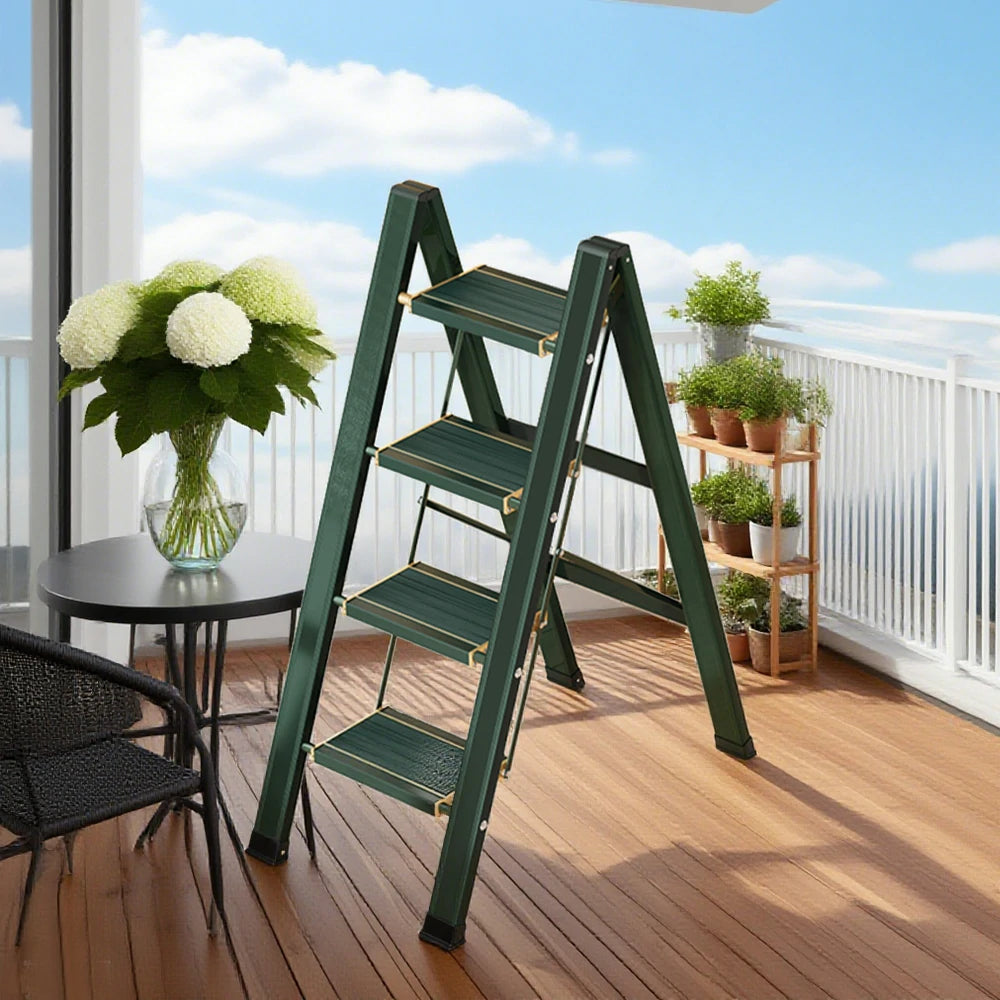 GROVIA 3/4 Step Aluminium Folding Ladder - 28cm Wide Pedals, 150kg Capacity, Folded Size 4.5cm, Anti-Slip Base - Green