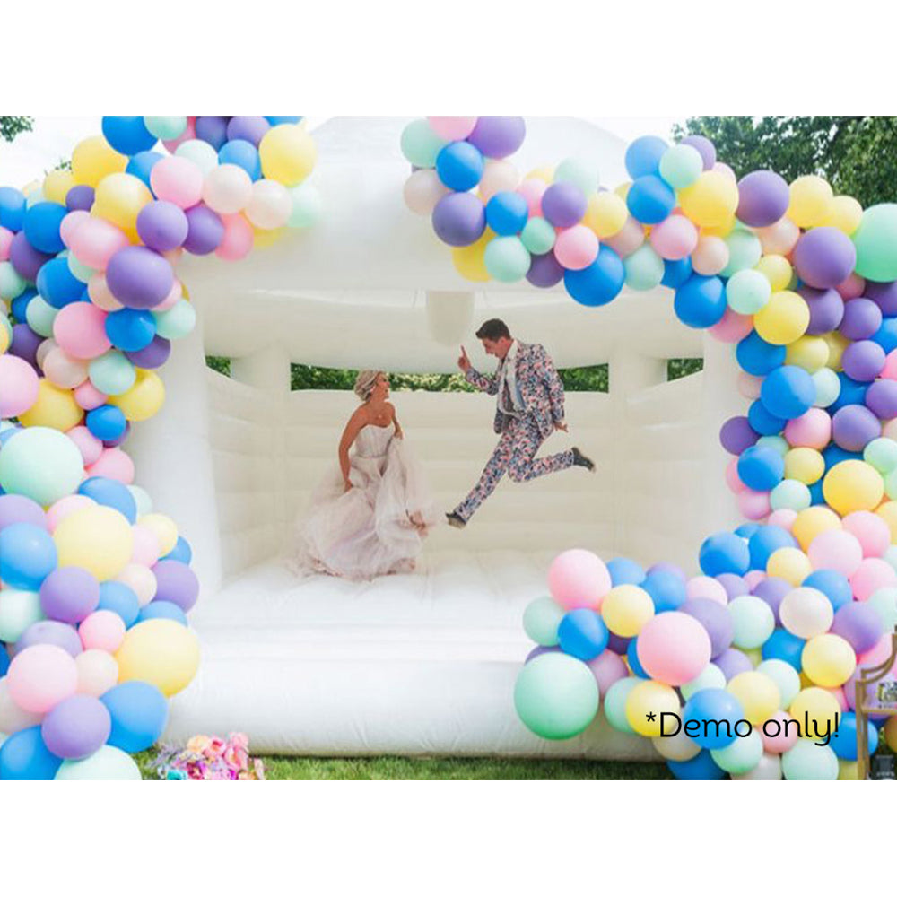 GAMEON 0118 Bounce House 5X4X3.4m PVC Bouncy Castle with Blower For Fun White Wedding Bounce House