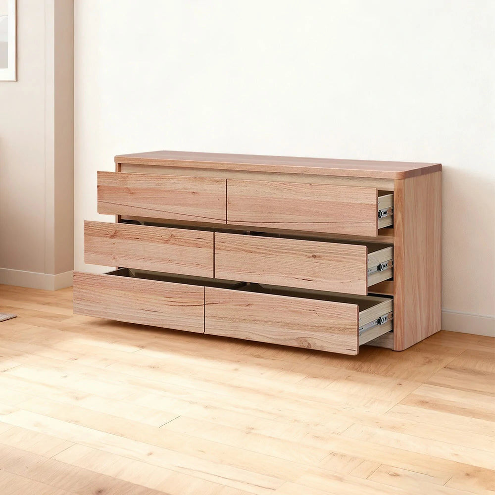 LIVARA 424 Dresser, Tasmanian Oak, Six Drawers, Handle-Free Design, Rounded Edges, Minimalist Scandinavian Style, Natural Finish