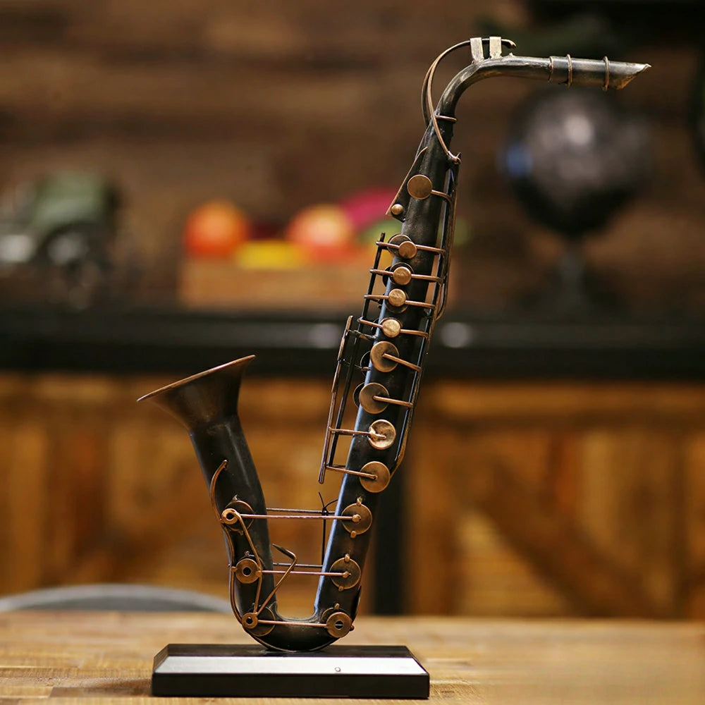 LIVARA Vintage Musical Decor - Iron Saxophone Ornament for Industrial Style Display - 53cm Living Room Accent - Bronze