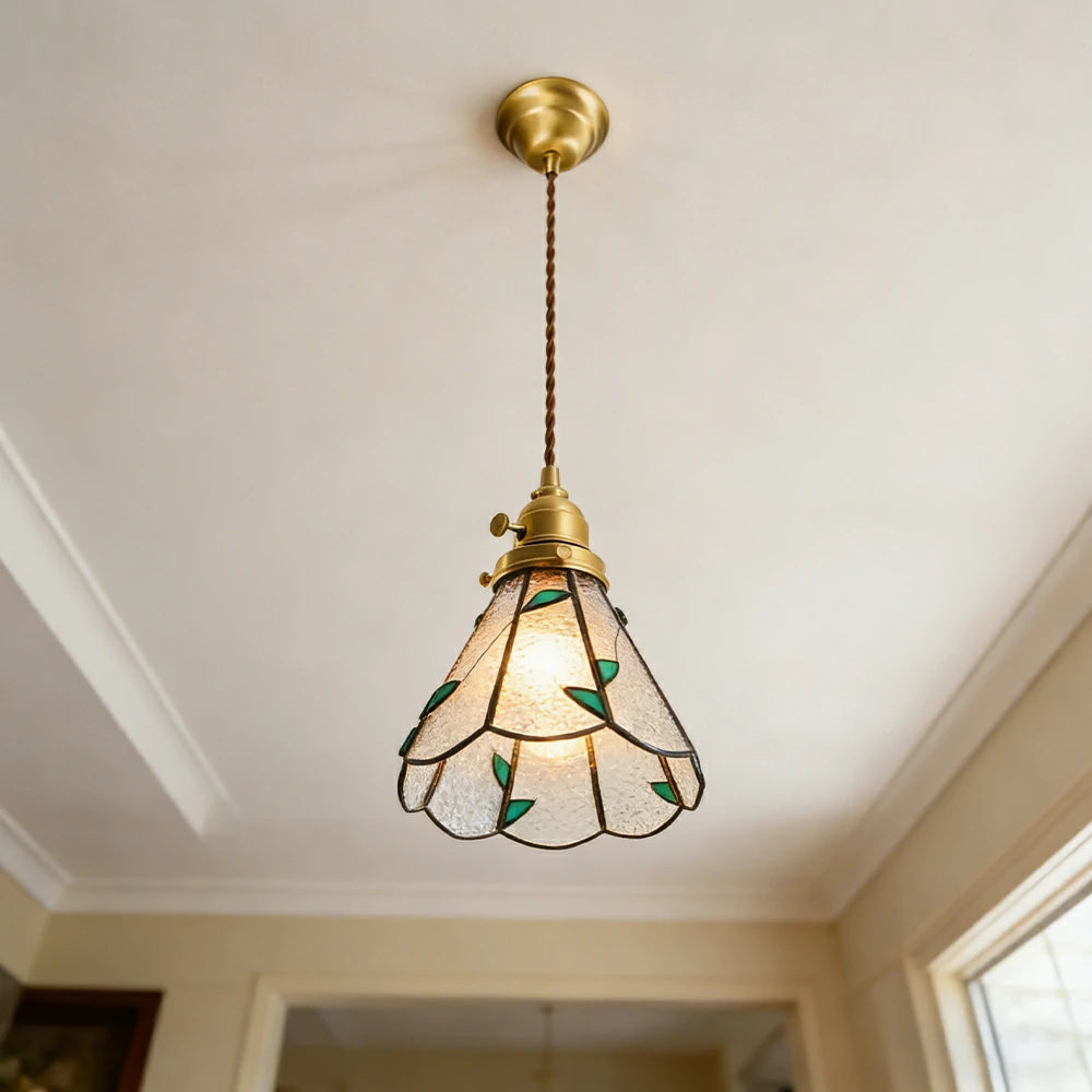 LIVARA Tiffany Stained Glass Pendant Light Leaf Pattern Brass Head Design for Dining Room Bedroom Living Room - Green