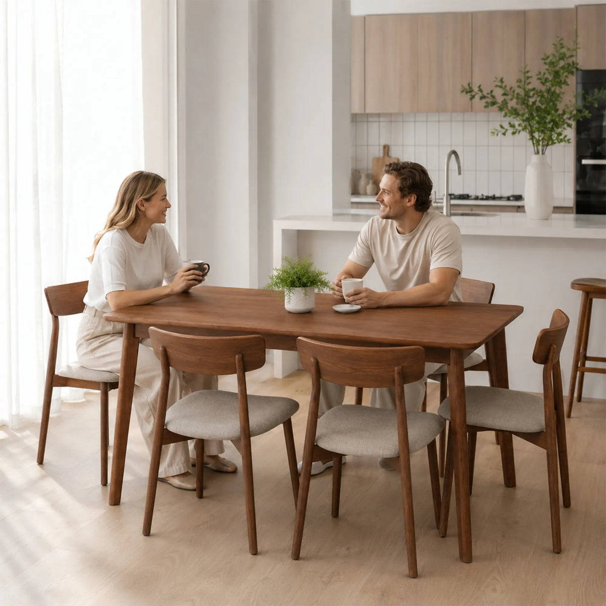 LIVARA Solid Wood Dining Table Thickened Rubber Wood Top Stable Reinforced Structure for Dining Room Kitchen Apartment - Walnut