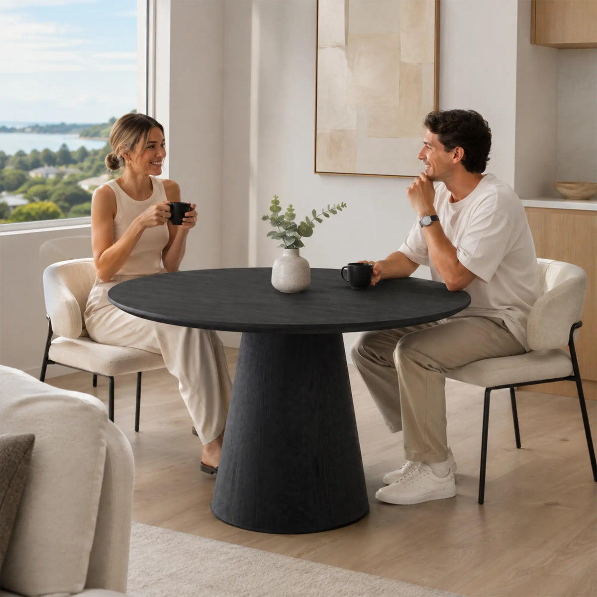 LIVARA Round Solid Wood Dining Table Natural Wood Grain Minimalist Design for Dining Room Apartment Lounge Space - Black