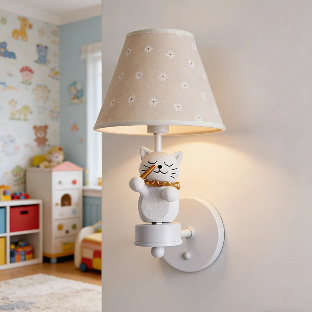 LIVARA Vintage Wall Light Conductor Design LED Bulb Included Fabric Shade Elegant Style for Bedroom Hallway Living Room - White