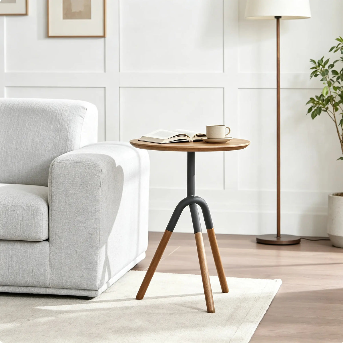 LIVARA Round Side Table with Solid Red Oak Wood Top & Sturdy Metal Tripod Base, 35/40cm Modern Accent Table for Living Room & Bedroom - Natural Oak