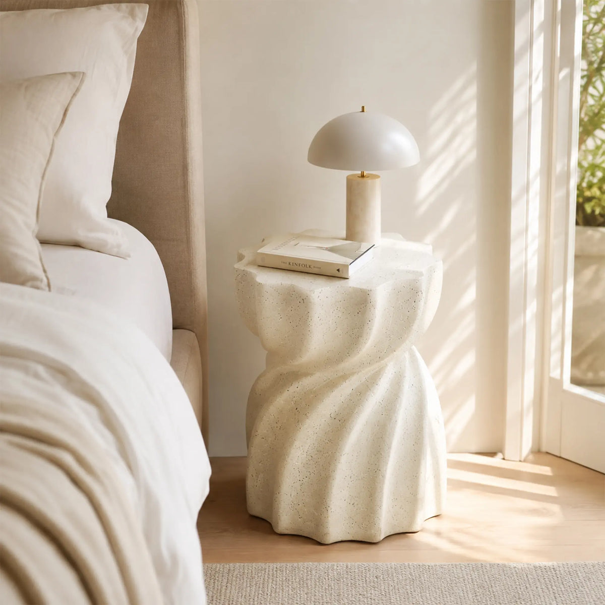 LIVARA Twisted Sculptural Side Table with Fluted Design, Magnesium Oxide & Speckled Finish, 35cm Round Accent Table for Living Room - Cream White