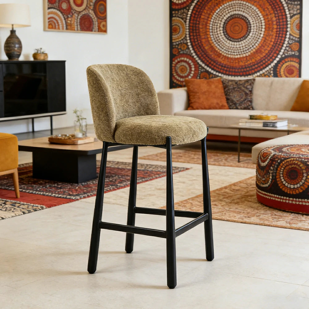 LIVARA Modern Bar Stool - Ergonomic Curved Backrest, Soft Upholstered Seat, Stable Metal Legs, Kitchen & Bar Use, Seat Height 65cm - Green