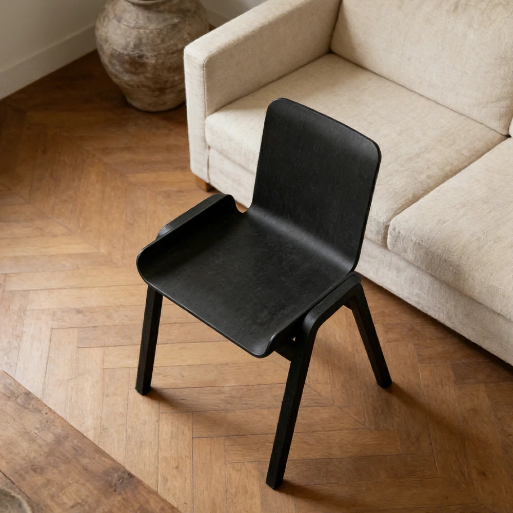 LIVARA Modern Meeting Chair - Ergonomic PP Plastic Seat with Solid Bentwood Legs, Lightweight Minimalist Design for Office & Dining Use - Black