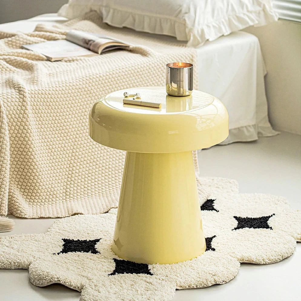 LIVARA Modern Side Table - Compact Metal Design, Smooth Gloss Finish, Stable Base for Living Room & Home Office, 46cm Height - Yellow