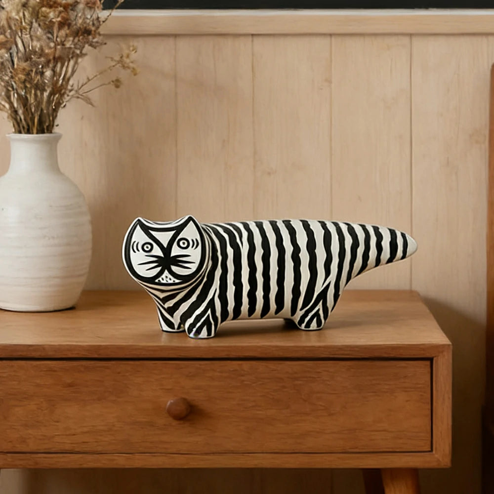 LIVARA Ceramic Decorative Ornament Chartreux Cat Form Artistic Display Matte Ceramic Handcrafted Stone-Texture Design