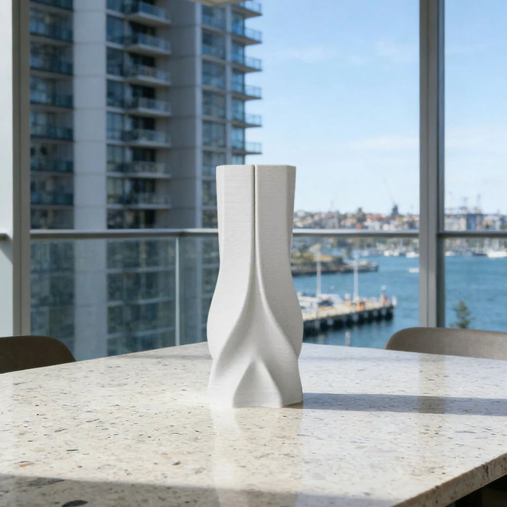 LIVARA Ceramic Vase Ornament Fine Matte Texture Modern Artistic Display High-Fired Ceramic