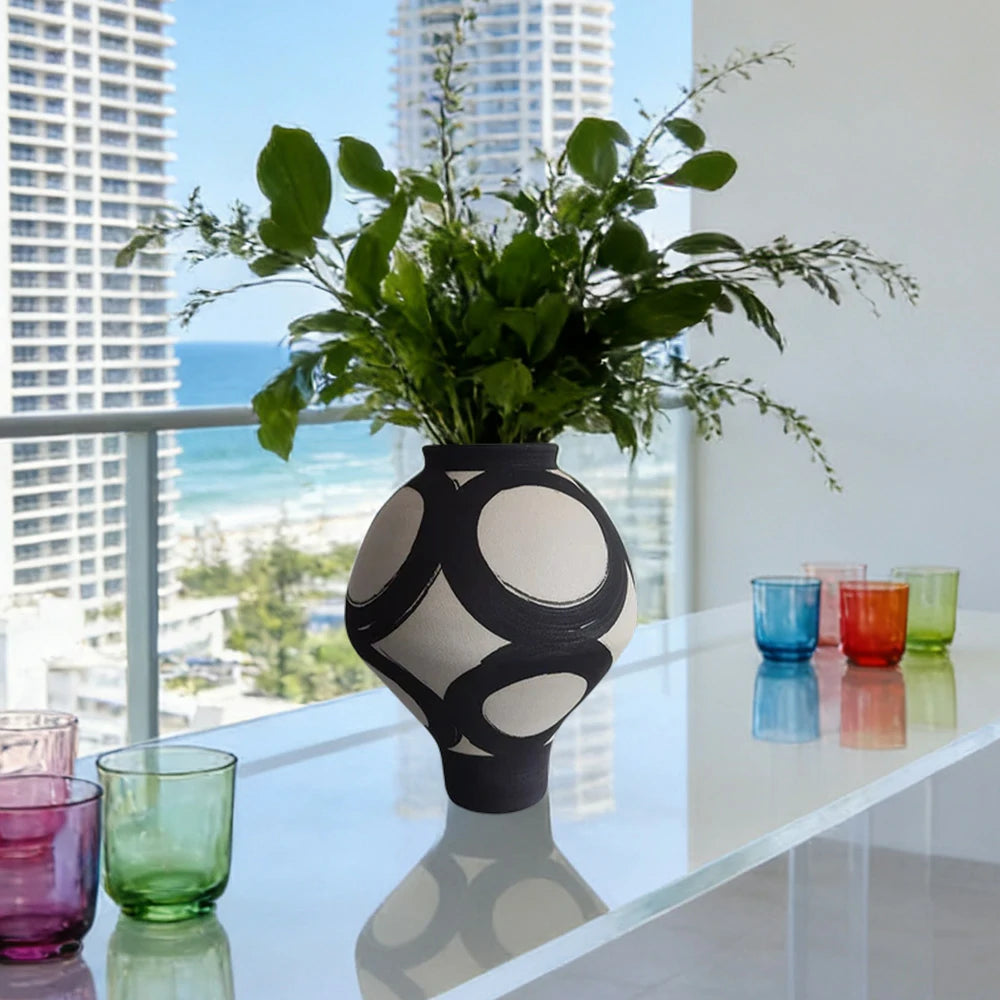 LIVARA Ceramic Vase Ornament Stable Glaze Structure Designed for Long-Term Display Matte Ceramic