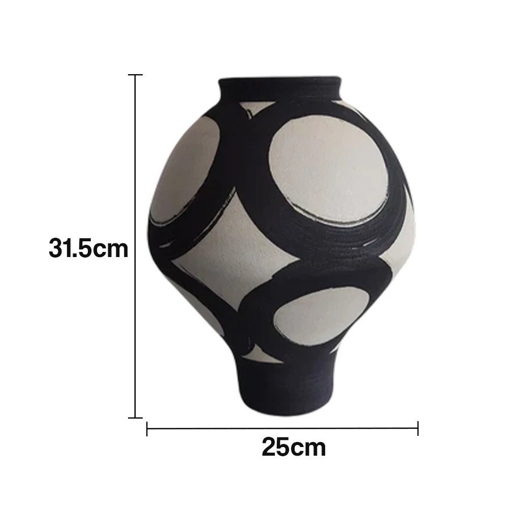 LIVARA Ceramic Vase Ornament Stable Glaze Structure Designed for Long-Term Display Matte Ceramic