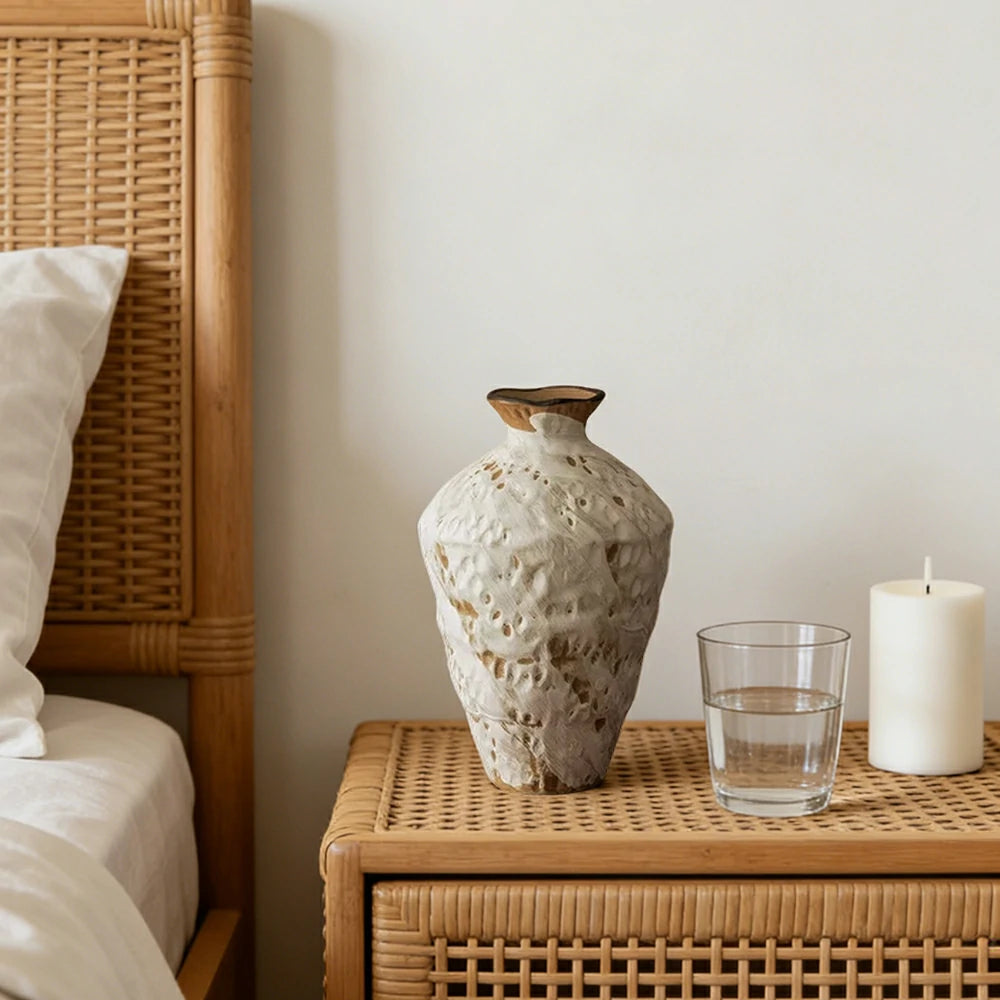 LIVARA Ceramic Vase Decor Display Matte Ceramic Porcelain Plate Texture Handcrafted Artistic Design