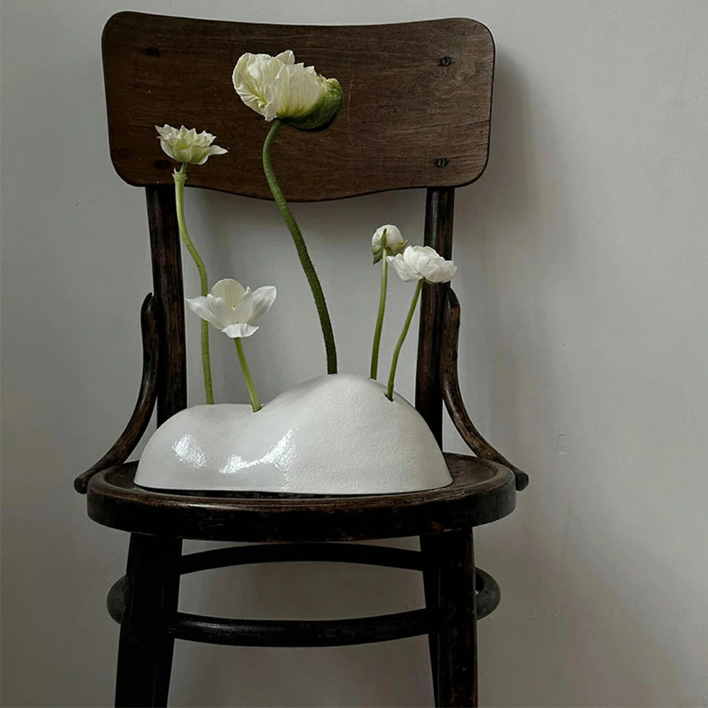 LIVARA Lotus Harmony Ceramic Vase - Sculptural Low-Profile Design with Handcrafted Gloss Finish, Artistic Statement Decor for Modern Interiors - White