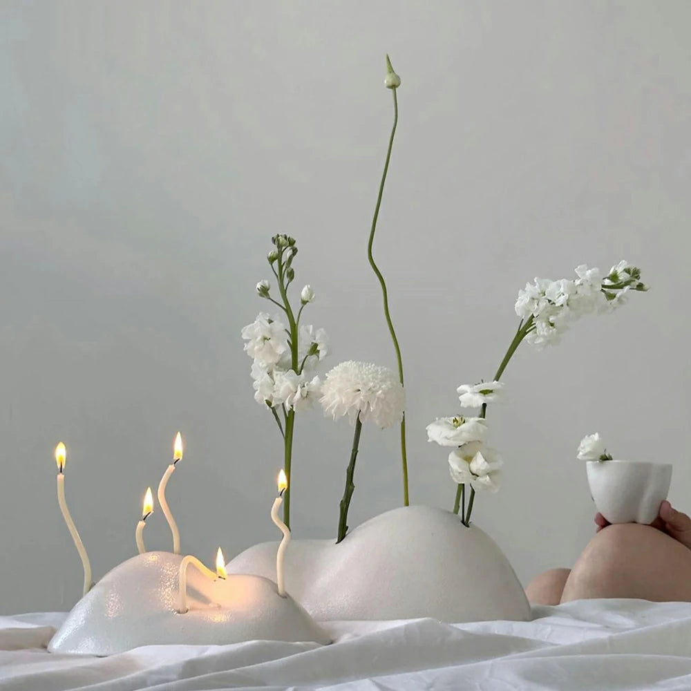 LIVARA Lotus Harmony Ceramic Vase - Sculptural Low-Profile Design with Handcrafted Gloss Finish, Artistic Statement Decor for Modern Interiors - White