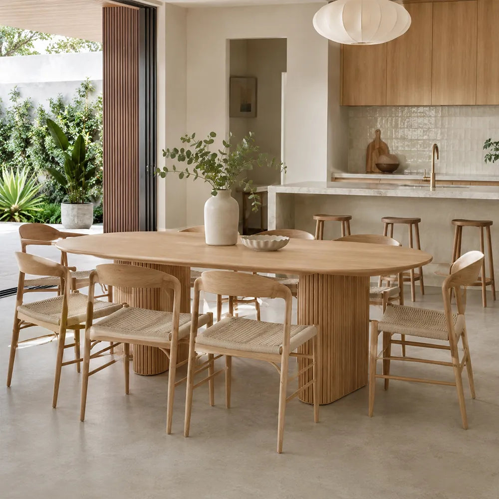 LUXORA Modern Irregular Solid Wood Dining Table with Organic Rounded Top, Sculptural Fluted Panel Pedestal Legs, New Zealand Pine, 140/160cm - Natural Wood