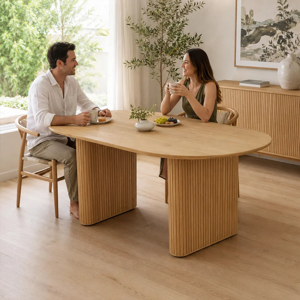 LUXORA Modern Irregular Solid Wood Dining Table with Organic Rounded Top, Sculptural Fluted Panel Pedestal Legs, New Zealand Pine, 140/160cm - Natural Wood