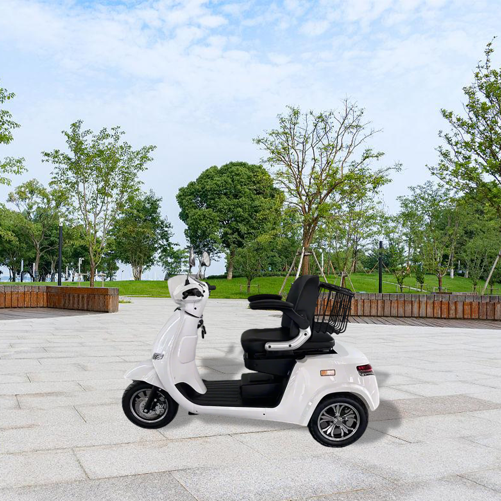 ROLLUX E3 Dual Motors 1600W Lithium battery 3 Wheel Mobile Scooter-White