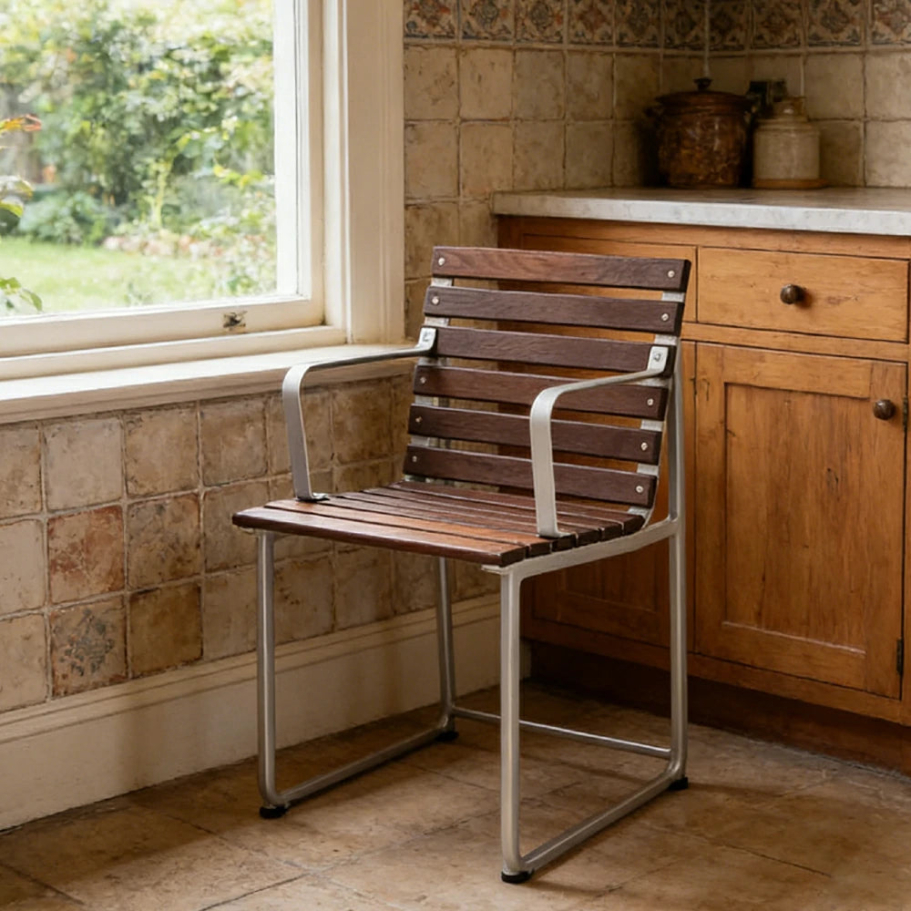 SOLARA Outdoor Armchair - Rust-Resistant Powder-Coated Frame - Solid Wood Slat Seat - Durable Patio & Balcony Seating