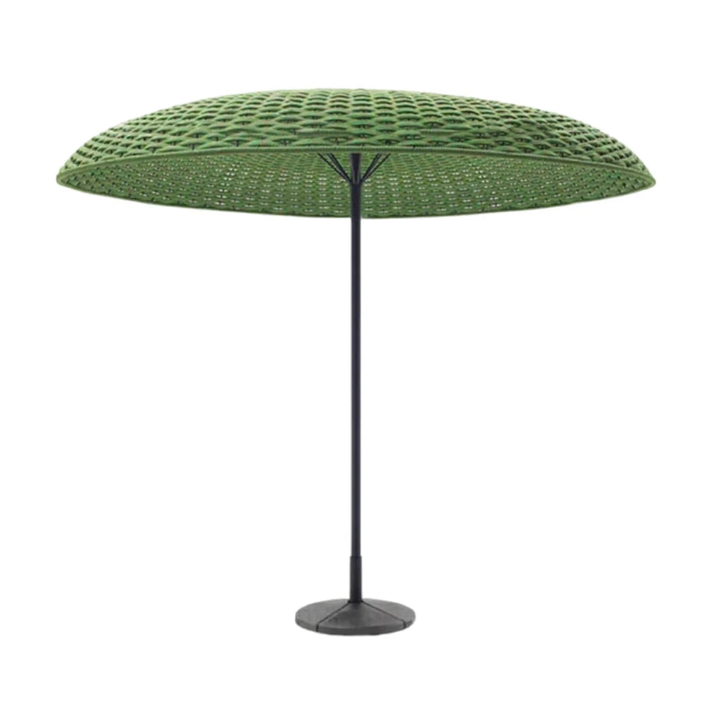 SOLARA Outdoor Wicker Patio Umbrella - 240/260cm Round Handwoven Canopy with Wind-Resistant Design, UV Sunshade & Rain Protection, Garden Resort Style - Green