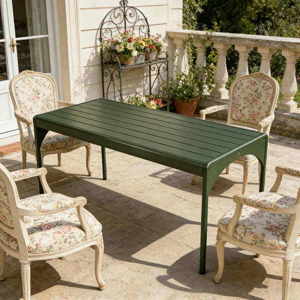 SOLARA 120/160/200cm Outdoor Dining Table - Lightweight, Durable Aluminium Frame, Powder-Coated Finish, Reinforced Legs & Rounded Corners - Garden/Patio Use - Green