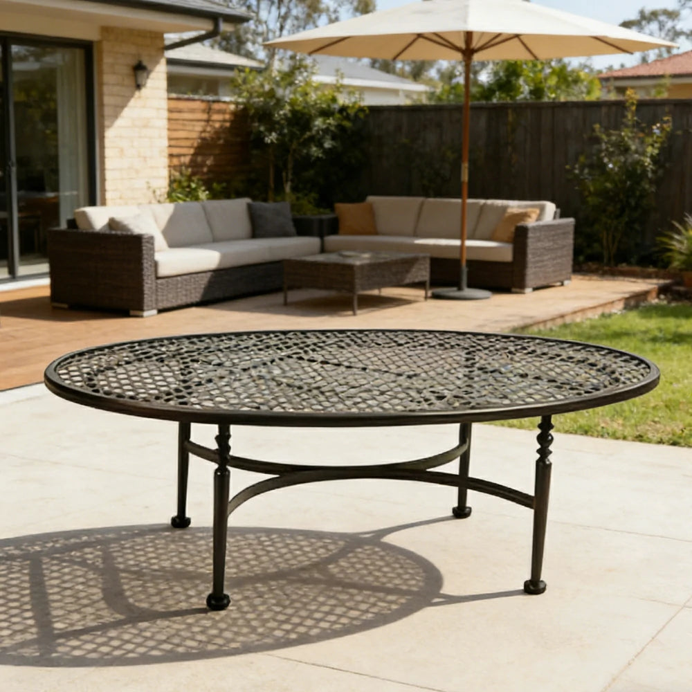 SOLARA Outdoor Oval Coffee Table - Stable Support Design, Powder-Coated Iron Alloy Frame, Durable Patio Garden Balcony Accent Table