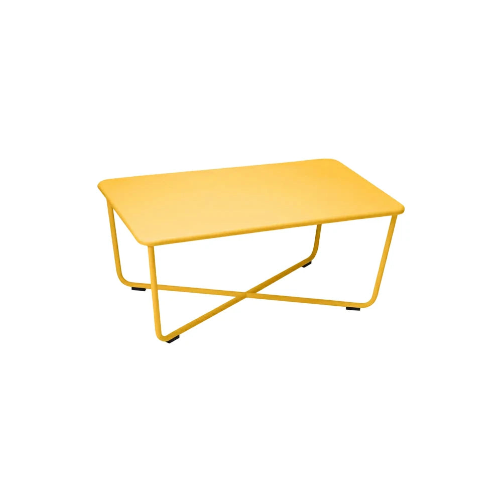 SOLARA Outdoor Coffee Table Rust-Resistant Steel Frame One-Piece Easy-Clean Top French Minimalist Patio Design