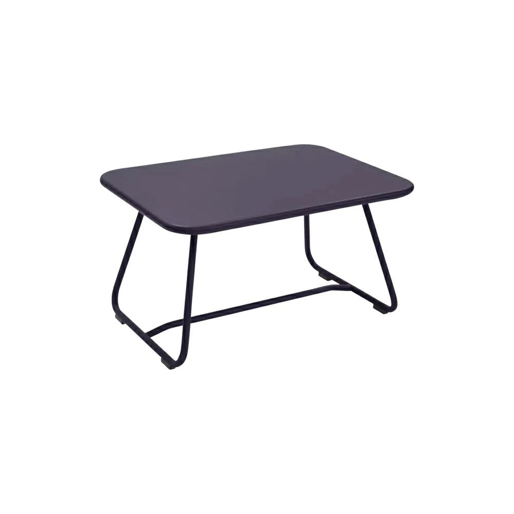 SOLARA Outdoor Side Table Rust-Resistant Steel Frame Aluminium Base Open-Edge Water-Reducing Modern Patio Design