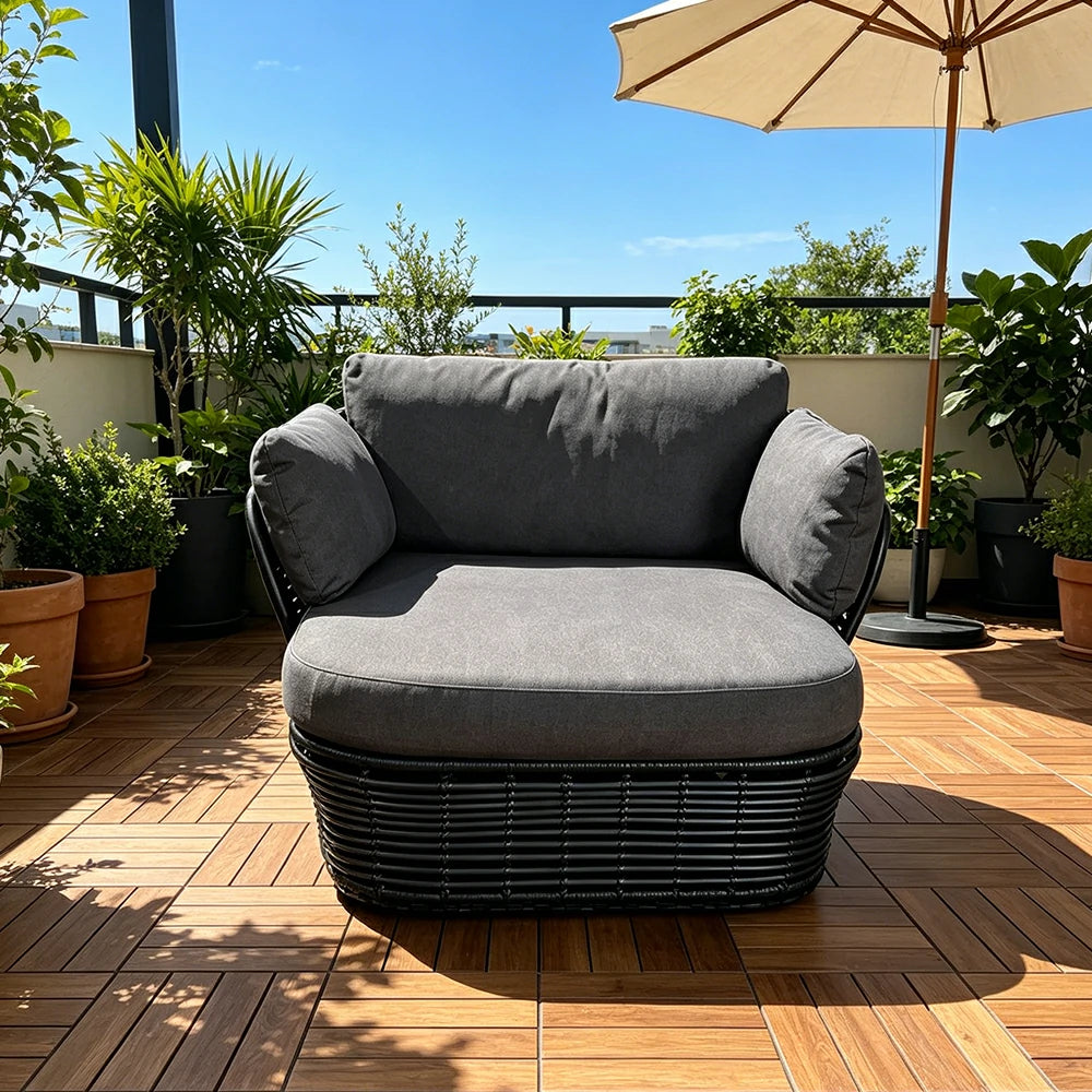 SOLARA Outdoor Rattan Single Sofa - PE Wicker, Water-Resistant Fabric, High-Density Foam - Black