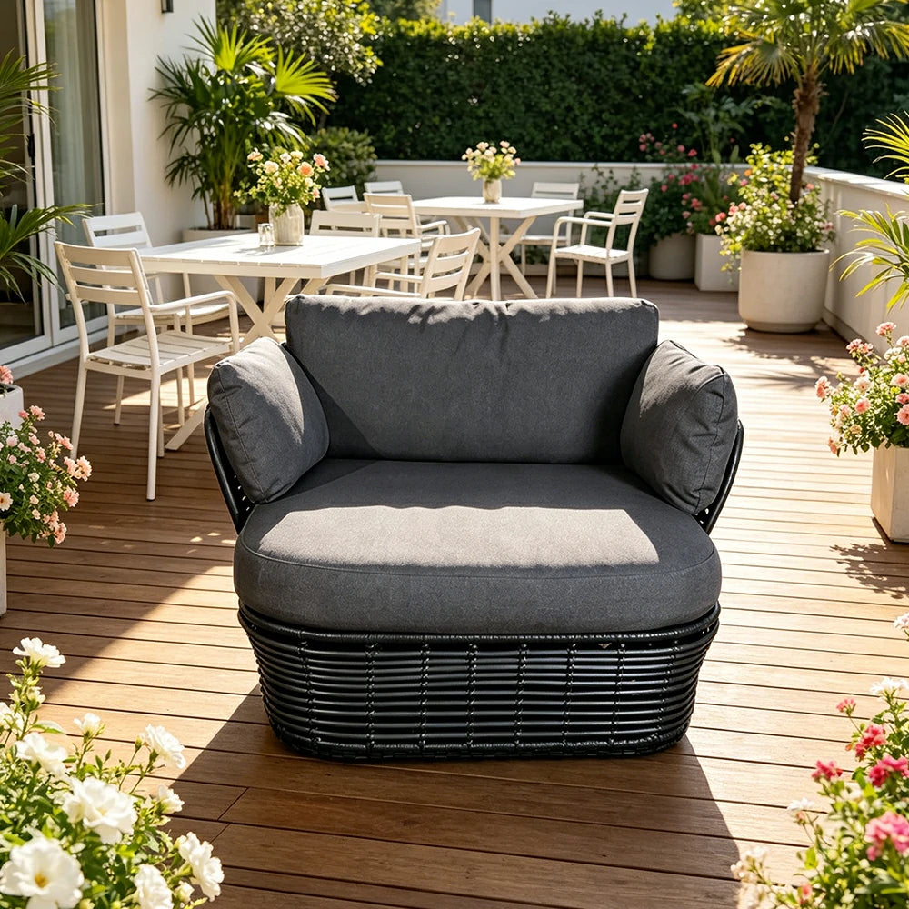 SOLARA Outdoor Rattan Single Sofa - PE Wicker, Water-Resistant Fabric, High-Density Foam - Black